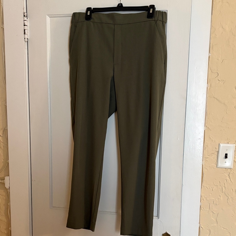 Gap Pull on Dress Pants